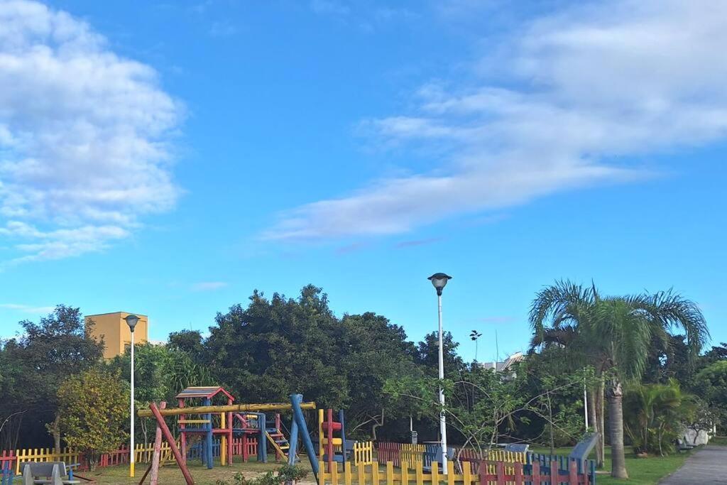 Linda Casa Ampla, Arejada A Passos Da Florianopolis